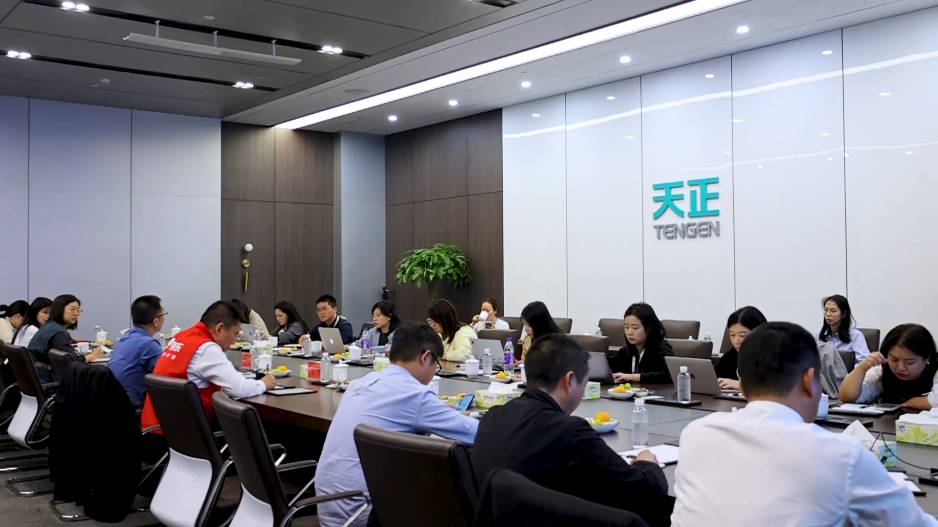 京东工业走进九游会J9真人游戏第一品牌，探访产业数智化之路！